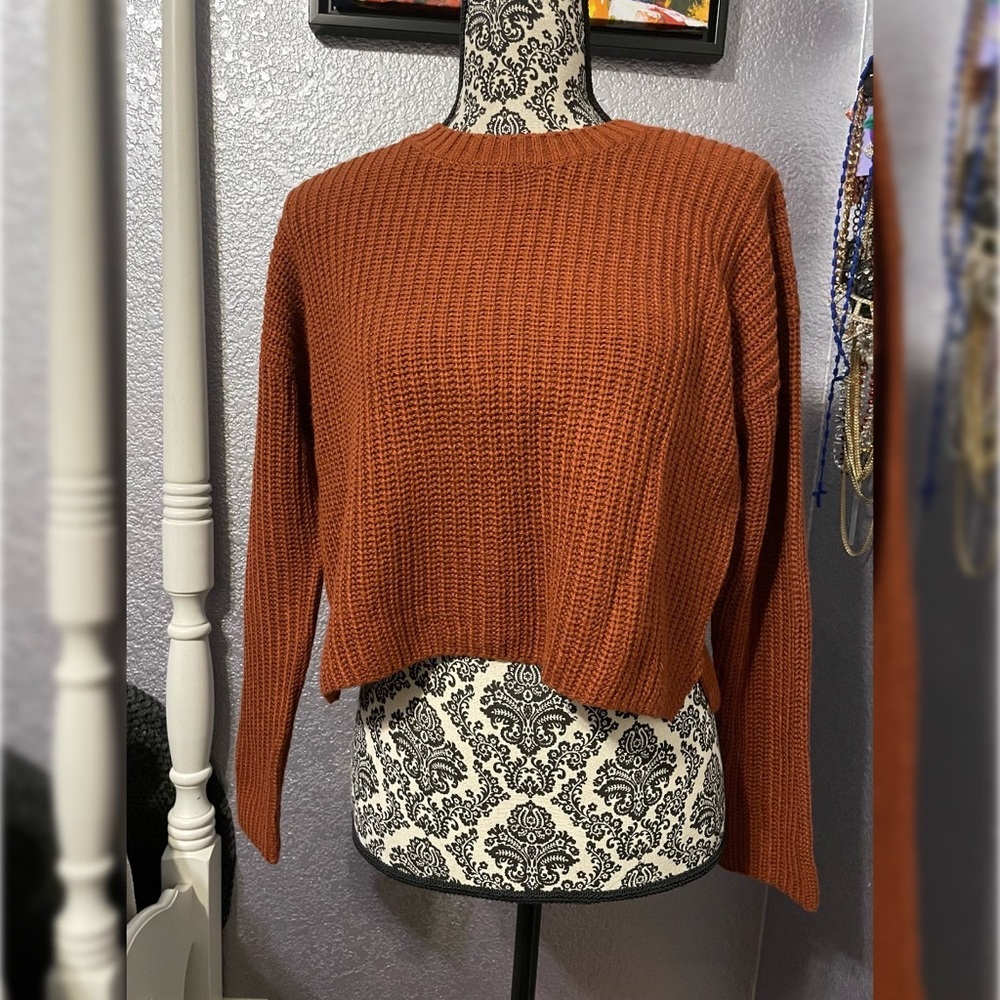 Crew Neck Knit Sweater
